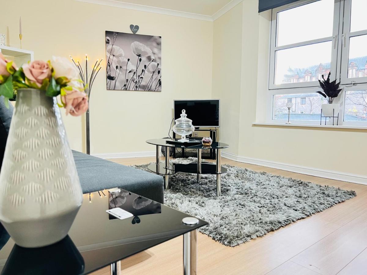 Peaceful 2 Bedroom Flat With Free Parking เอดินบะระ ภายนอก รูปภาพ